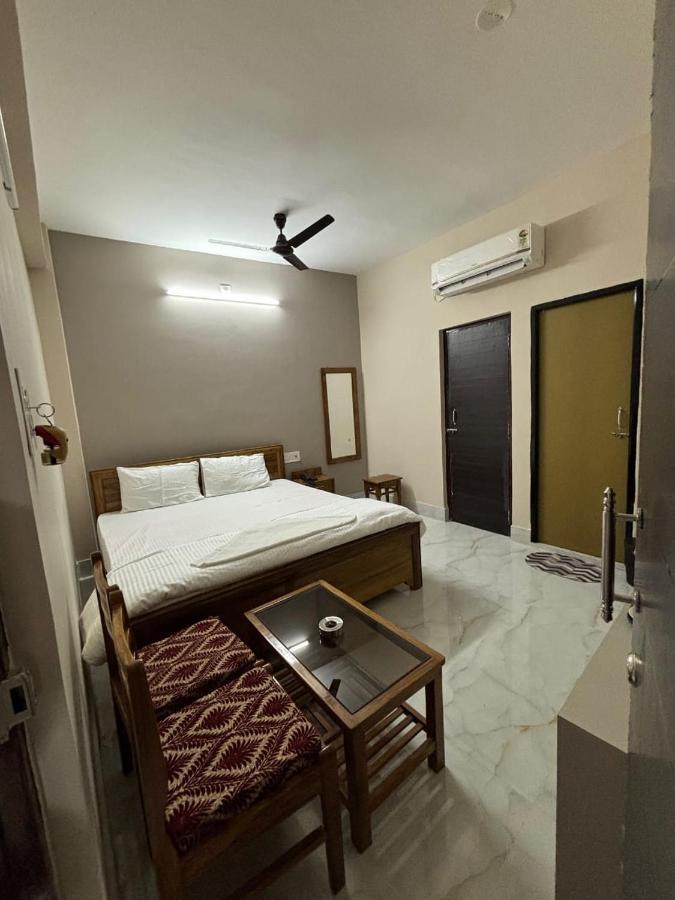 Ichhamati Hotel And Restaurant Hasnabad Exterior foto