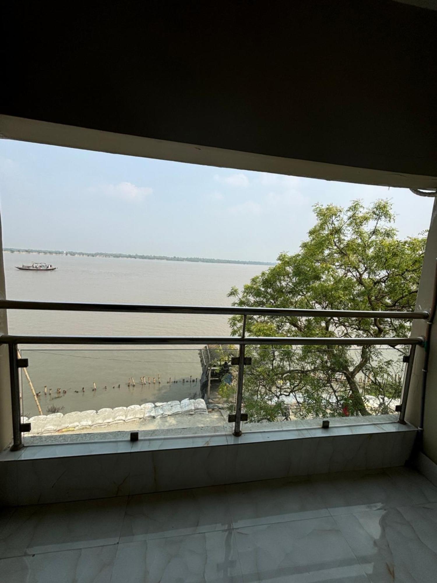 Ichhamati Hotel And Restaurant Hasnabad Exterior foto